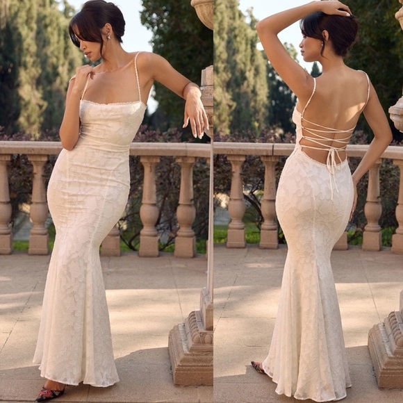 House of CB Joan Ivory Lace Up Back Maxi Dress Size M - Picture 1 of 14